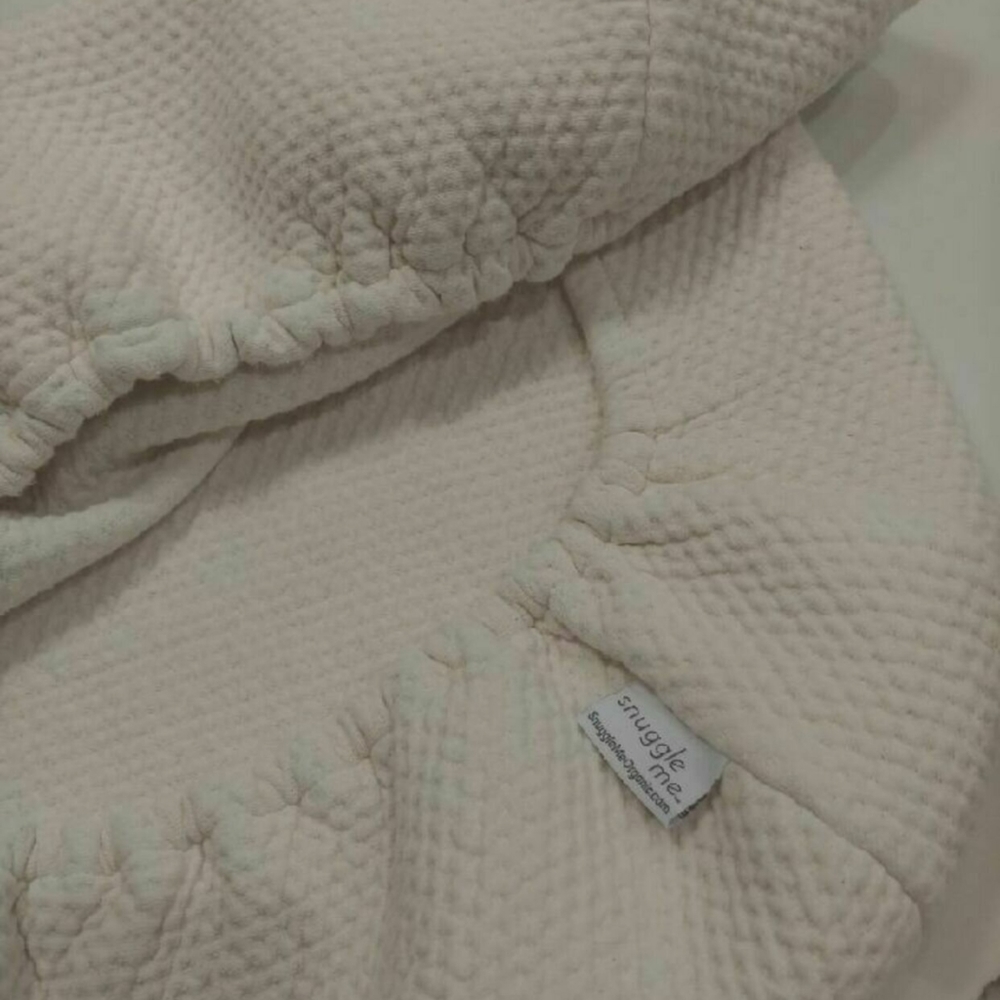 Snuggle me organic waterproof cover